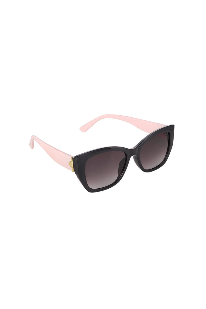 sunglasses with mini hearts