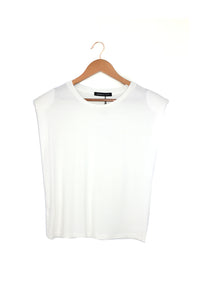 one size tee with shoulder pads